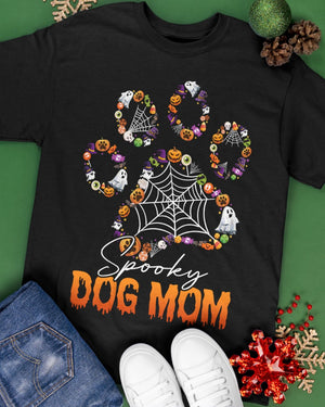 Dog Mom Hlw Classic T-Shirt