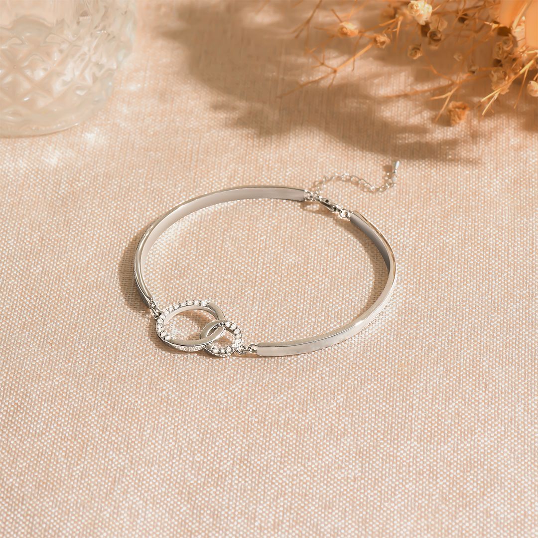 Mother and Daughter Forever Linked Together Circle Bracelet