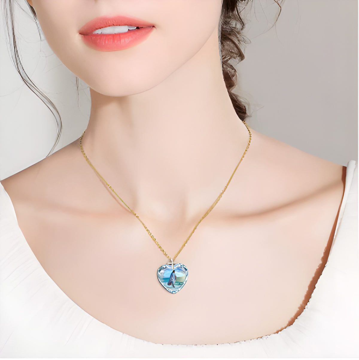 JESUS WALKING BY THE SEA NECKLACE