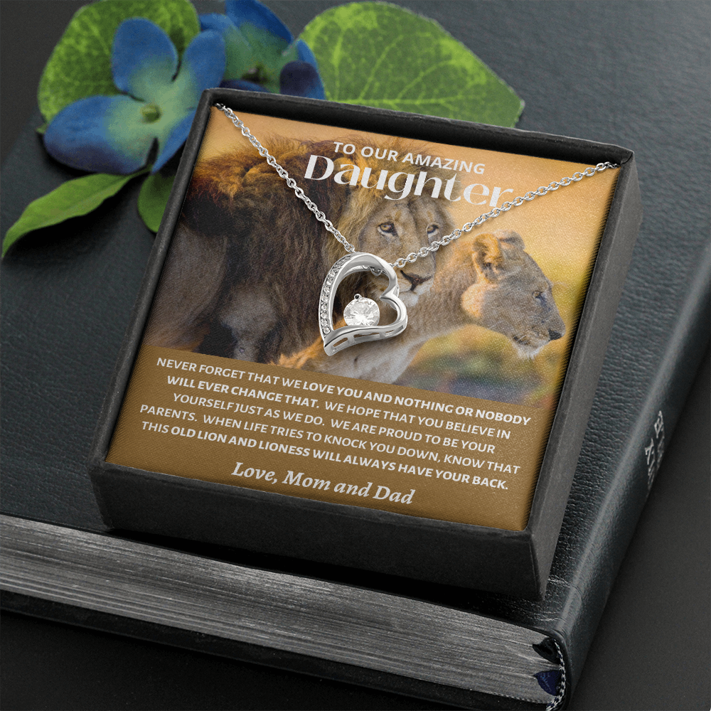 Amazing Daughter - Mom and Dad Old Lions - Forever Love Necklace