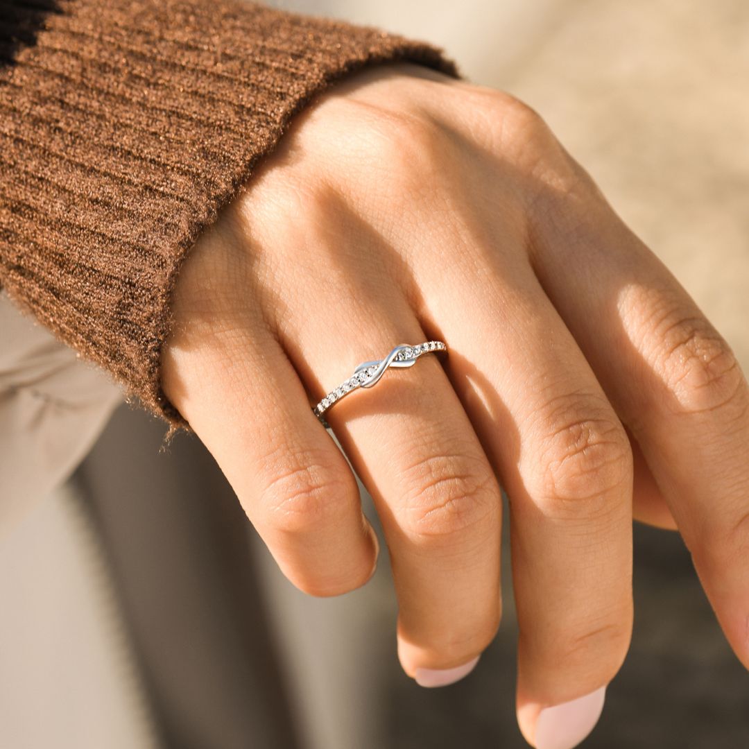 Grandma & Granddaughter Forever Linked Together Ring